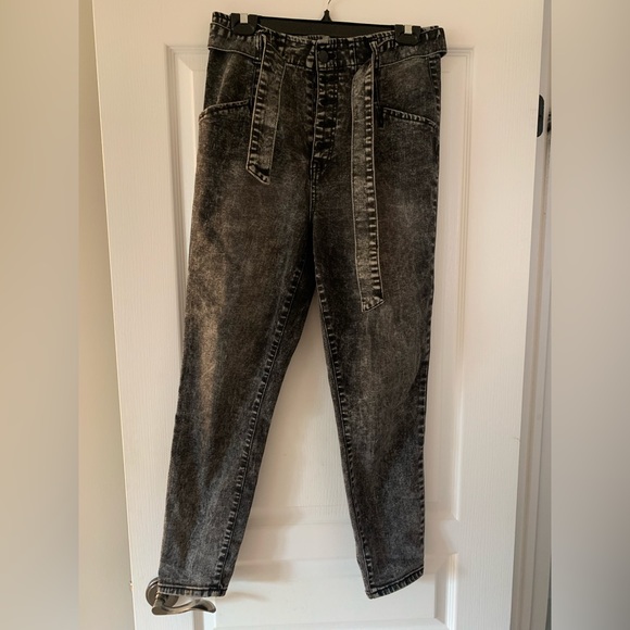 Fashion nova “All wrapped up” jeans in size 11 - Picture 3 of 7